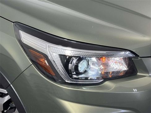 Used 2020 Subaru Forester Premium image 15