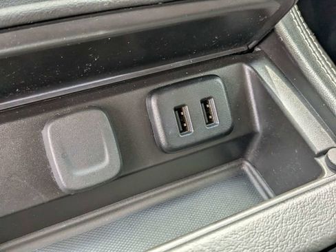Used 2018 Chevrolet Tahoe Premier AWD/4WD image 22