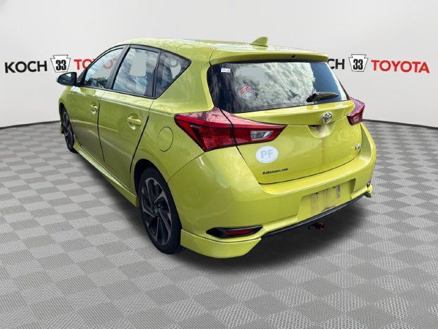 Used 2017 Toyota Corolla iM w/ Carpet Mat Package FWD image 4