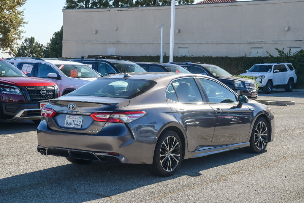 Used 2019 Toyota Camry SE w/ Protection Package (Q2) FWD image 9