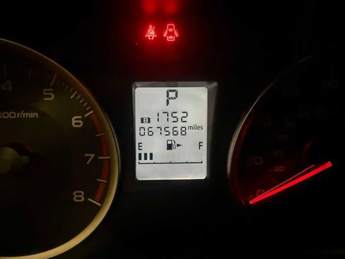 Used 2018 Subaru Forester 2.5i Premium w/ All-Weather Package image 31