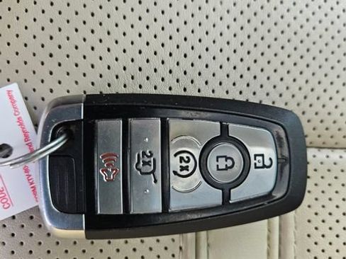 Used 2020 Ford Expedition Platinum RWD image 30