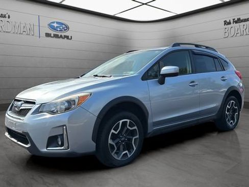 Used 2017 Subaru Crosstrek 2.0i Premium AWD/4WD image 10