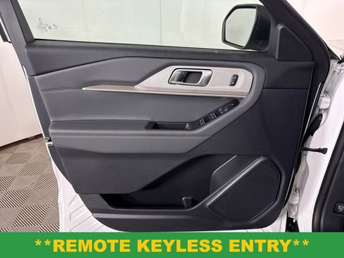 New 2026 Ford Explorer Active RWD image 17