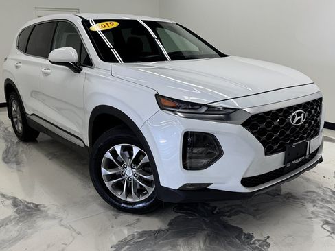 Used 2019 Hyundai Santa Fe SEL FWD image 2