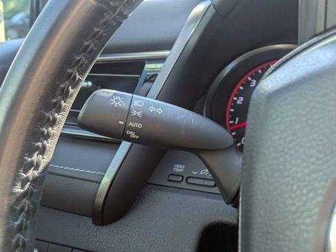 Used 2022 Toyota Camry XSE FWD image 26