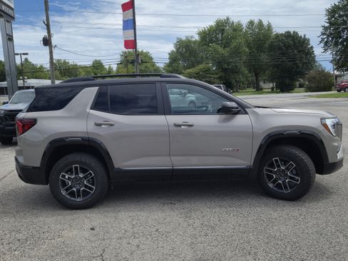 Used 2026 GMC Terrain AT4 w/ Convenience Package III AWD/4WD image 3