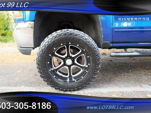 Used 2018 Chevrolet Silverado 1500 LT w/ All Star Edition AWD/4WD image 34