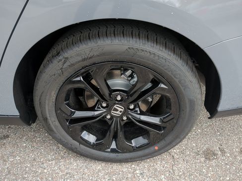 New 2025 Honda Accord SE image 13