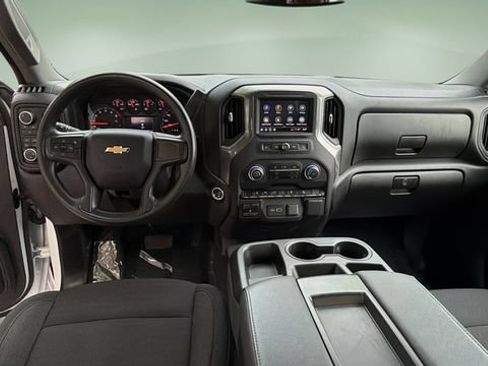 Used 2025 Chevrolet Silverado 2500 Custom w/ Custom Value Package AWD/4WD image 16