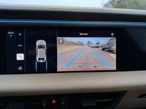 Used 2024 Porsche Macan 4 Electric image 17