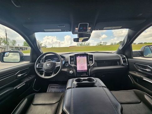 Used 2025 RAM 1500 Laramie image 12