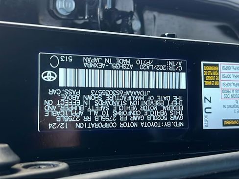 Certified 2025 Toyota Crown AWD/4WD image 27