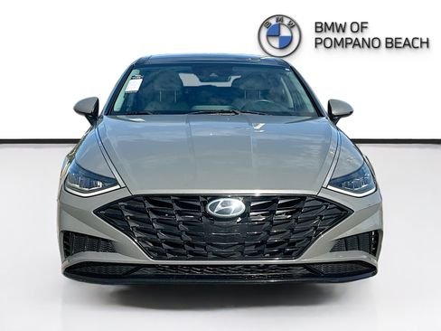 Used 2022 Hyundai Sonata SEL w/ Convenience Package FWD image 2