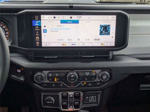 New 2026 Jeep Gladiator Sport image 18