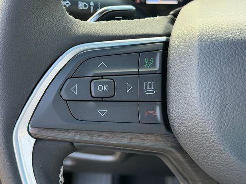 New 2026 Jeep Grand Cherokee Limited AWD/4WD image 11