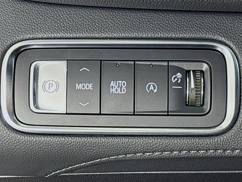 Used 2026 Buick Enclave Sport Touring FWD image 11
