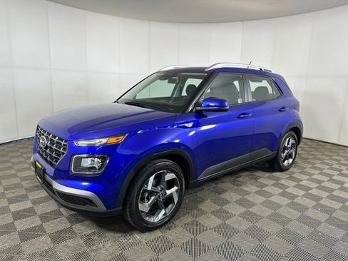 Used 2024 Hyundai Venue SEL image 7