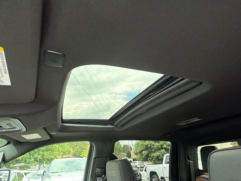 New 2026 Chevrolet Silverado 2500 High Country w/ High Country Premium Package AWD/4WD image 3