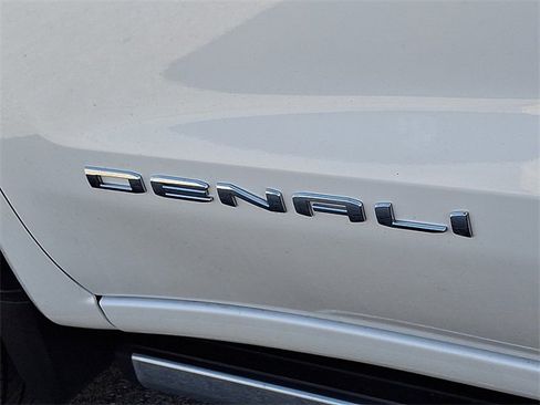 Used 2024 GMC Sierra 1500 Denali Ultimate image 32