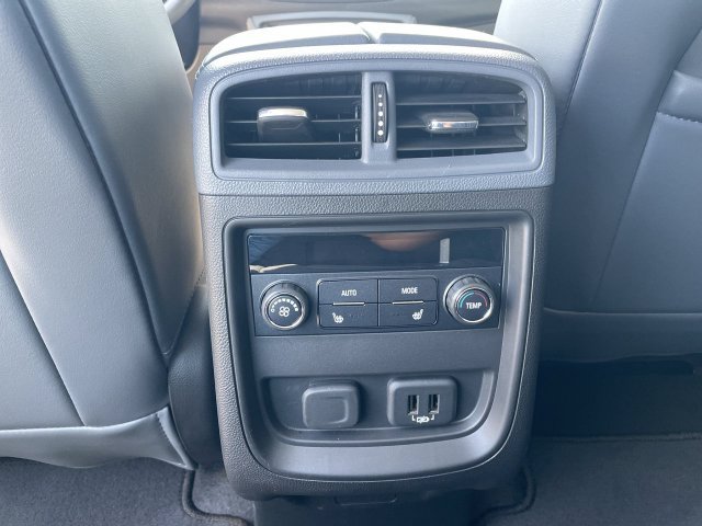 Used 2019 Buick Envision Essence FWD image 21