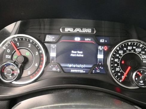 Used 2024 RAM 2500 Laramie AWD/4WD image 28