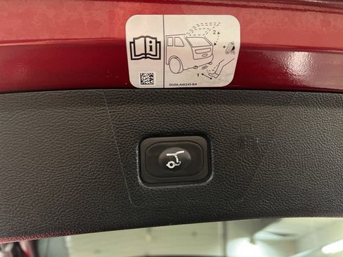 Certified 2017 Ford Edge Titanium w/ Equipment Group 301A image 39