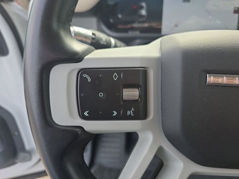 Used 2020 Land Rover Defender 110 SE image 26