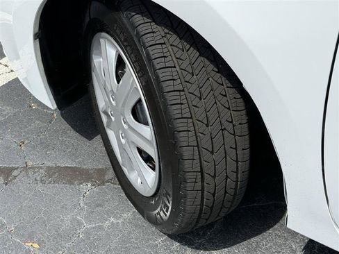 Used 2014 Toyota Corolla L FWD image 14