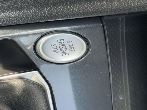 Used 2024 Volkswagen Tiguan SE FWD image 28