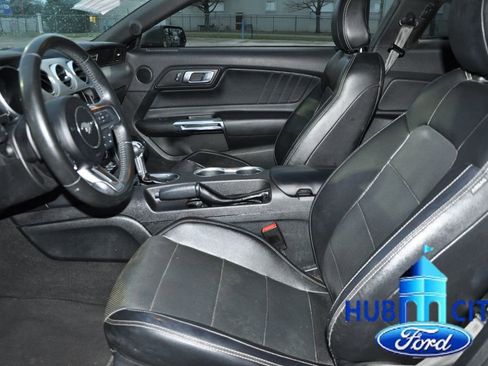 Used 2020 Ford Mustang Premium image 10