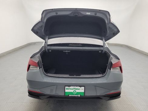 Used 2023 Hyundai Elantra SEL w/ Preferred Accessory Package image 29