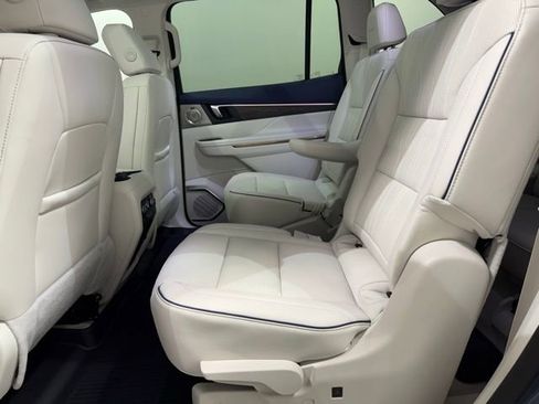 New 2026 Buick Enclave Avenir w/ Super Cruise Package FWD image 29