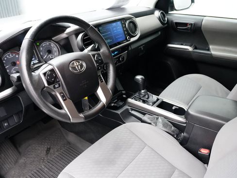 Used 2021 Toyota Tacoma SR5 image 8