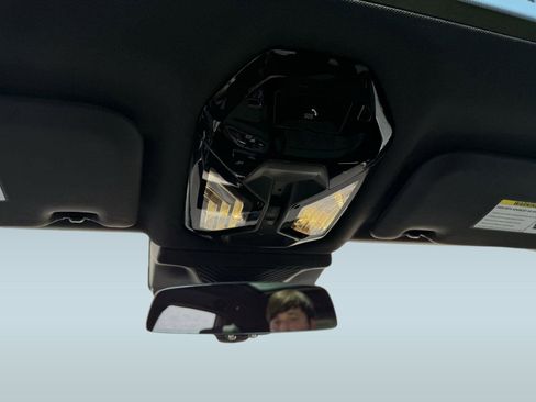 Used 2025 BMW X3 xDrive30i w/ Convenience Package image 17