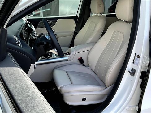 Used 2024 Mercedes-Benz GLA 250 4MATIC image 25