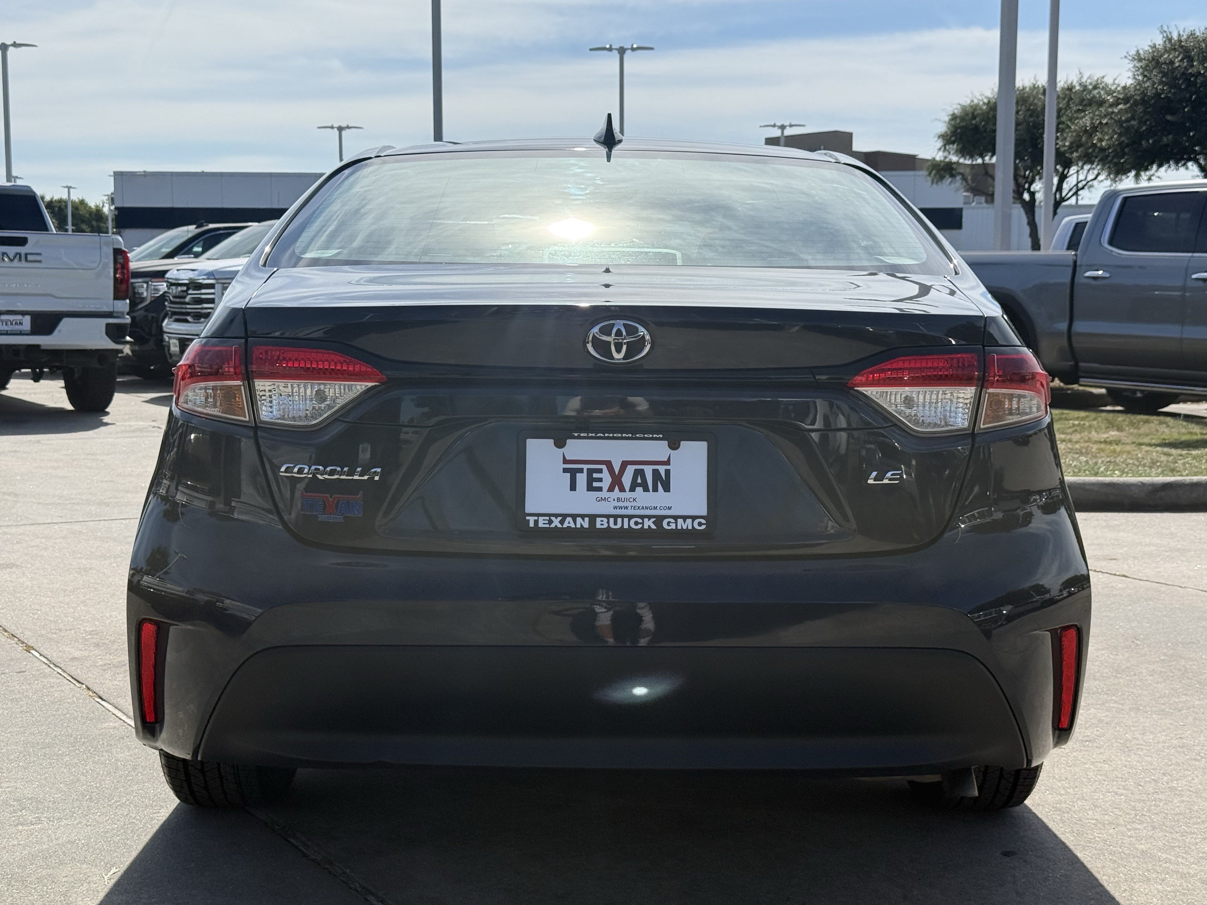 Used 2024 Toyota Corolla LE FWD image 6