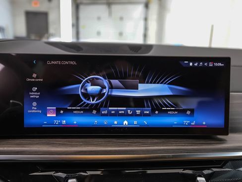 New 2026 BMW X5 xDrive40i w/ M Sport Package AWD/4WD image 18
