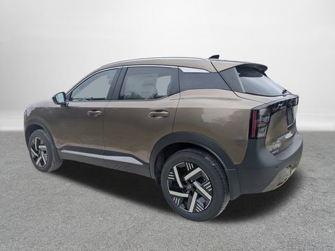 New 2026 Nissan Kicks SV image 4