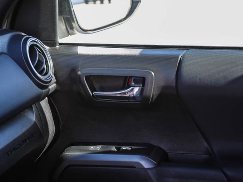 Certified 2023 Toyota Tacoma TRD Off-Road w/ Black Out Package (TMS) image 21