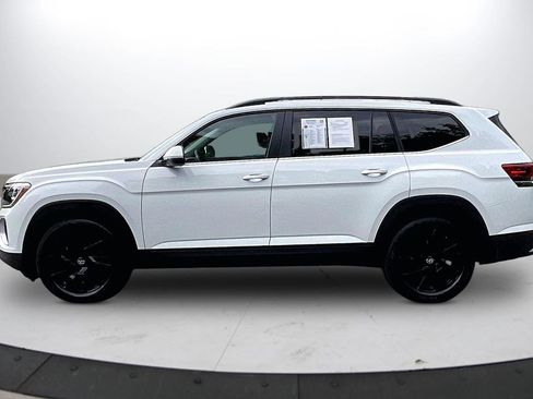 Used 2025 Volkswagen Atlas SE w/ Black Wheel Package AWD/4WD image 5