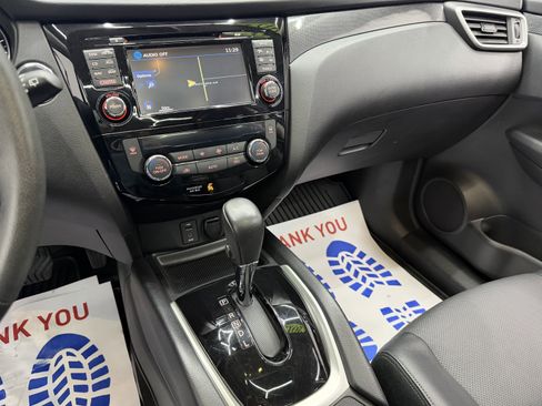 Used 2015 Nissan Rogue SL image 19