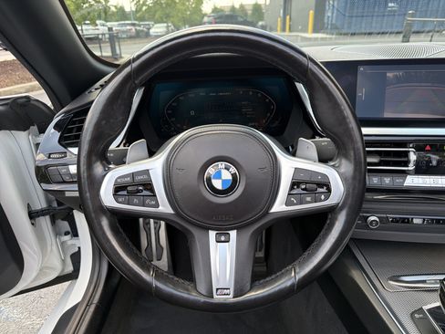 Used 2022 BMW Z4 M40i RWD image 8