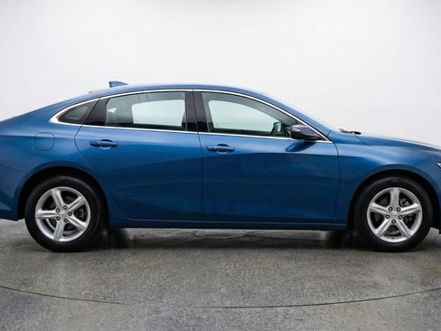 Used 2024 Chevrolet Malibu LT image 11