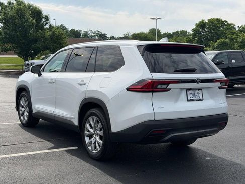 Certified 2026 Toyota Grand Highlander AWD image 8