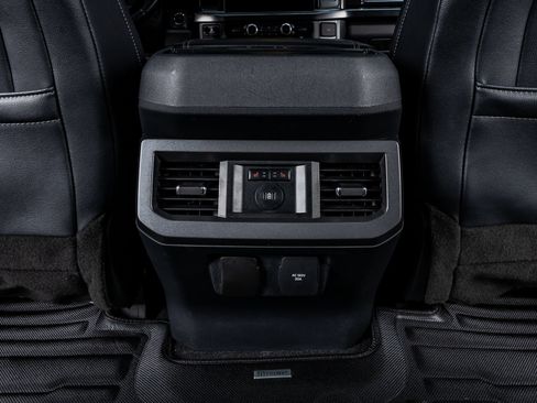 Used 2023 Ford F250 Lariat w/ Sport Appearance Package AWD/4WD image 33