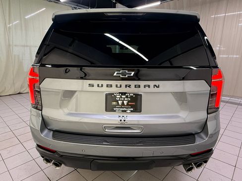 Certified 2025 Chevrolet Suburban Z71 AWD/4WD image 6
