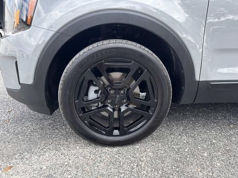 Used 2025 Kia Telluride EX X-Line AWD/4WD image 10