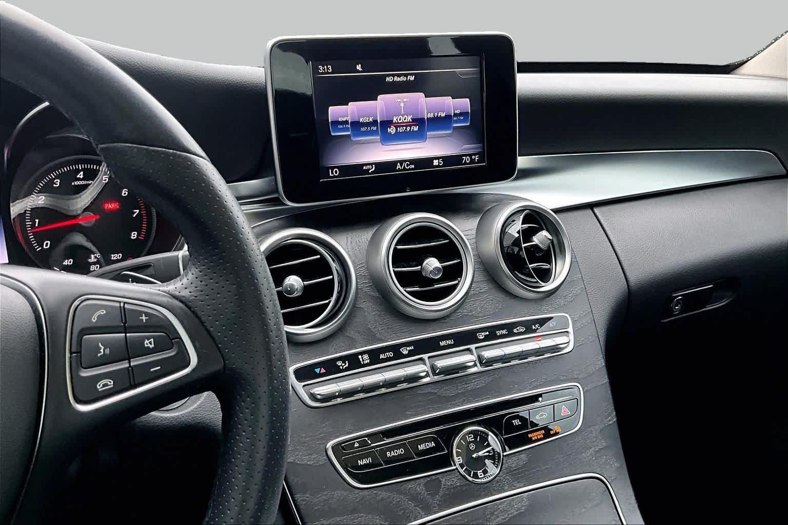 Used 2017 Mercedes-Benz C 300 Sedan image 7