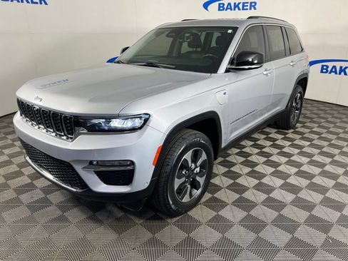 Used 2022 Jeep Grand Cherokee Limited 4xe w/ Luxury Tech Group II AWD/4WD image 1